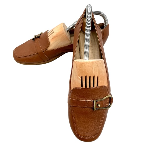 SOUL Naturalizer Lindsay Brown Leather Loafers - Picture 5 of 7